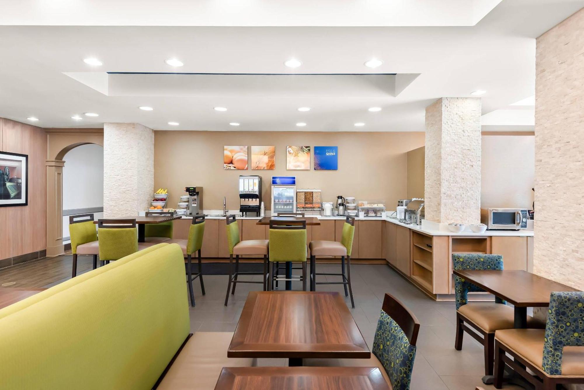 Comfort East 2* New Orleans