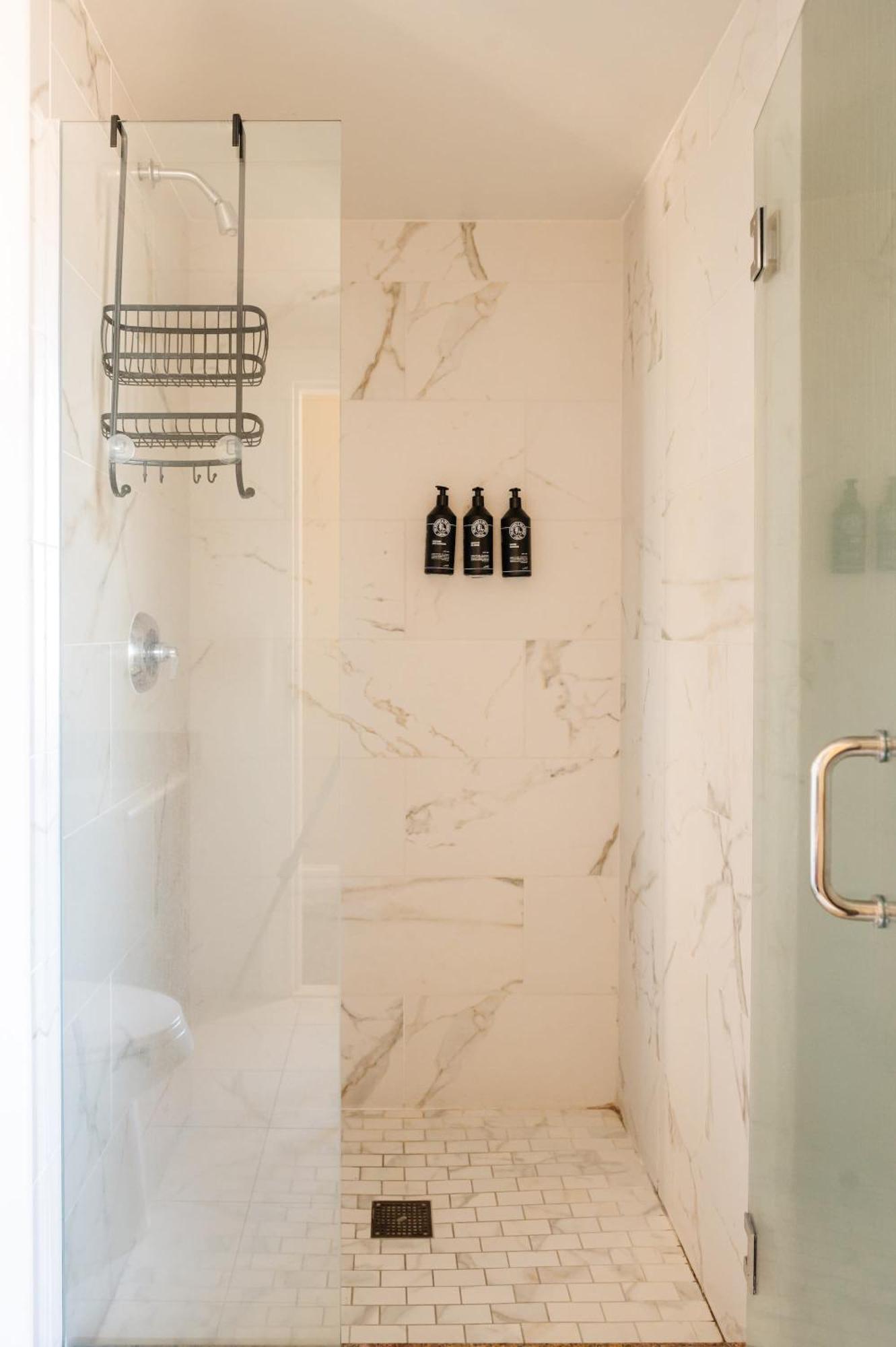 The Lafayette By Kasa Living Hotel New Orleans