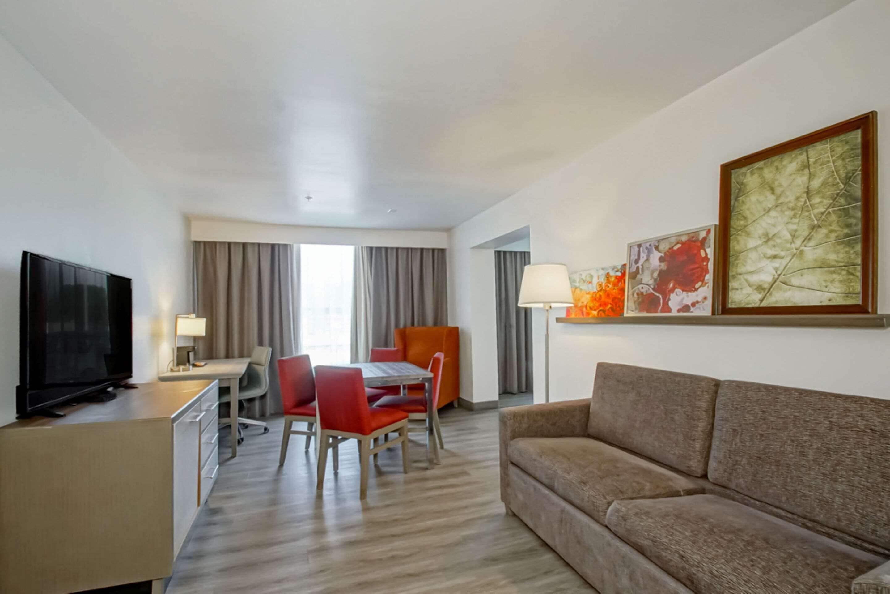 Hotel Country & By Radisson, I-10 East, La 2*