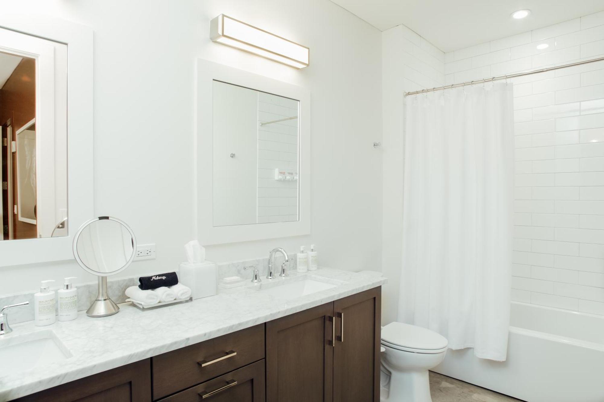 The Luzianne Apartment *