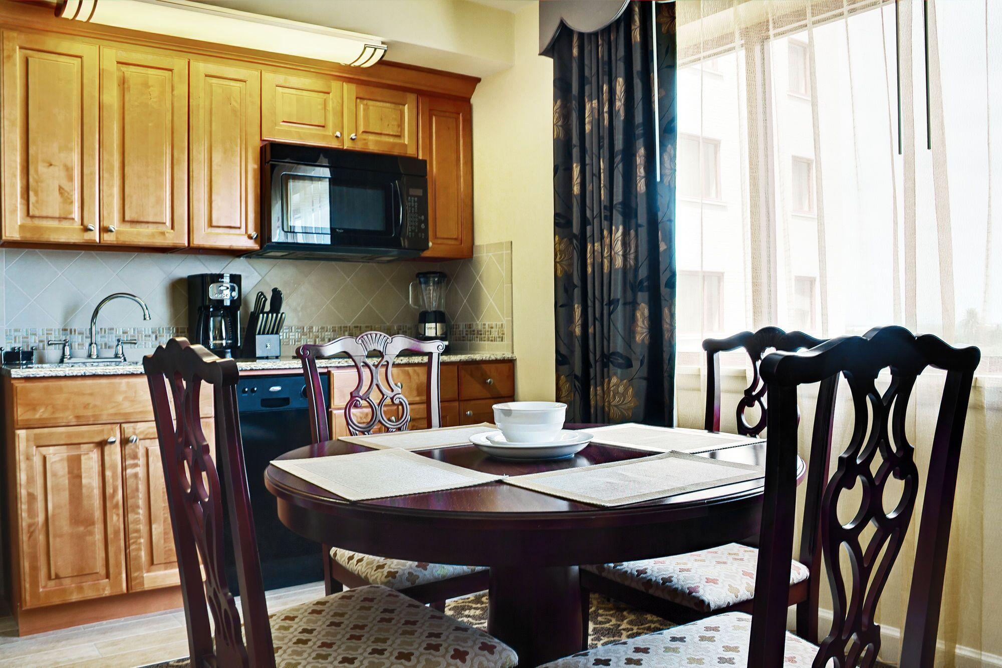 Club Wyndham Avenue Plaza