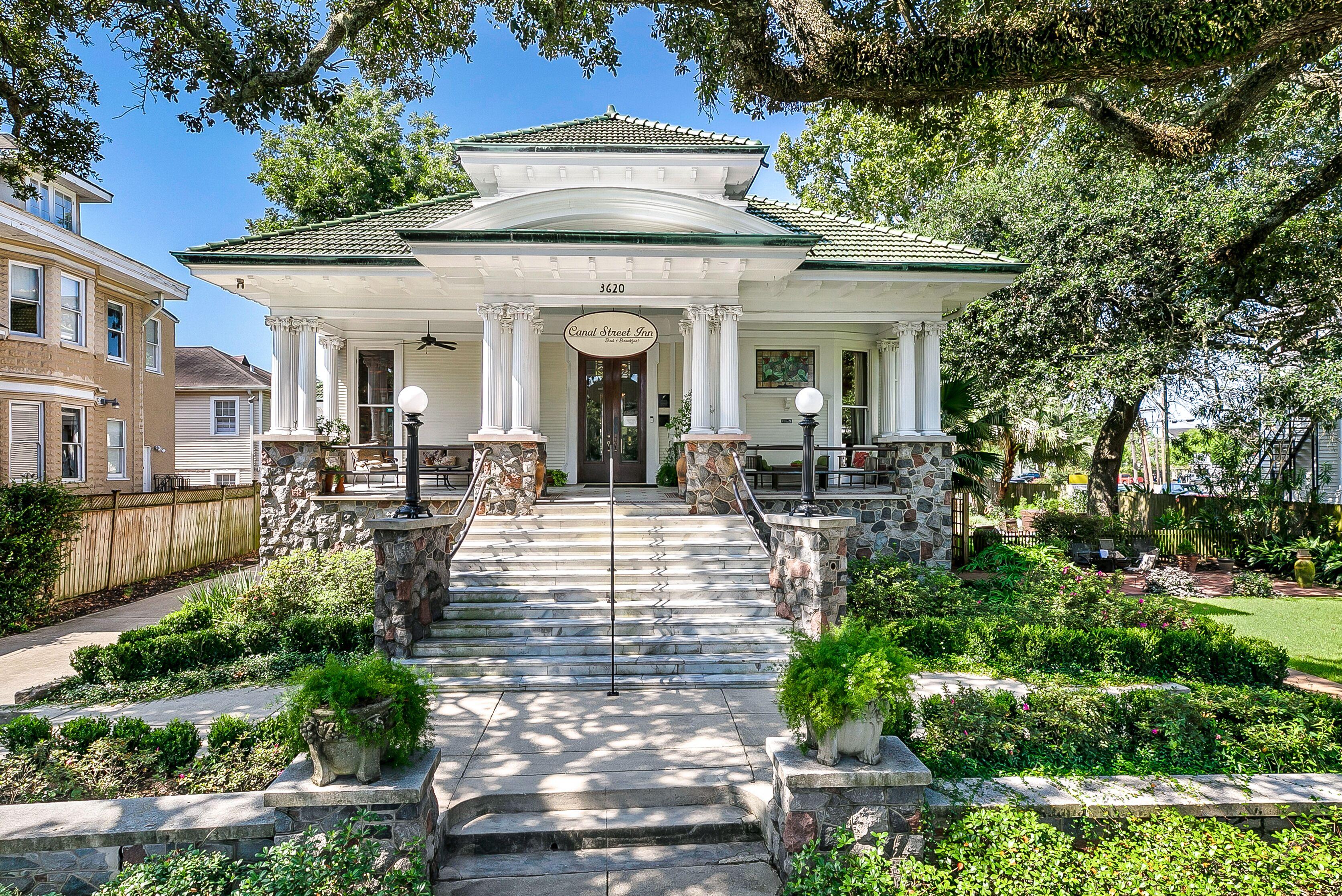 Bed & Breakfast Canal Street