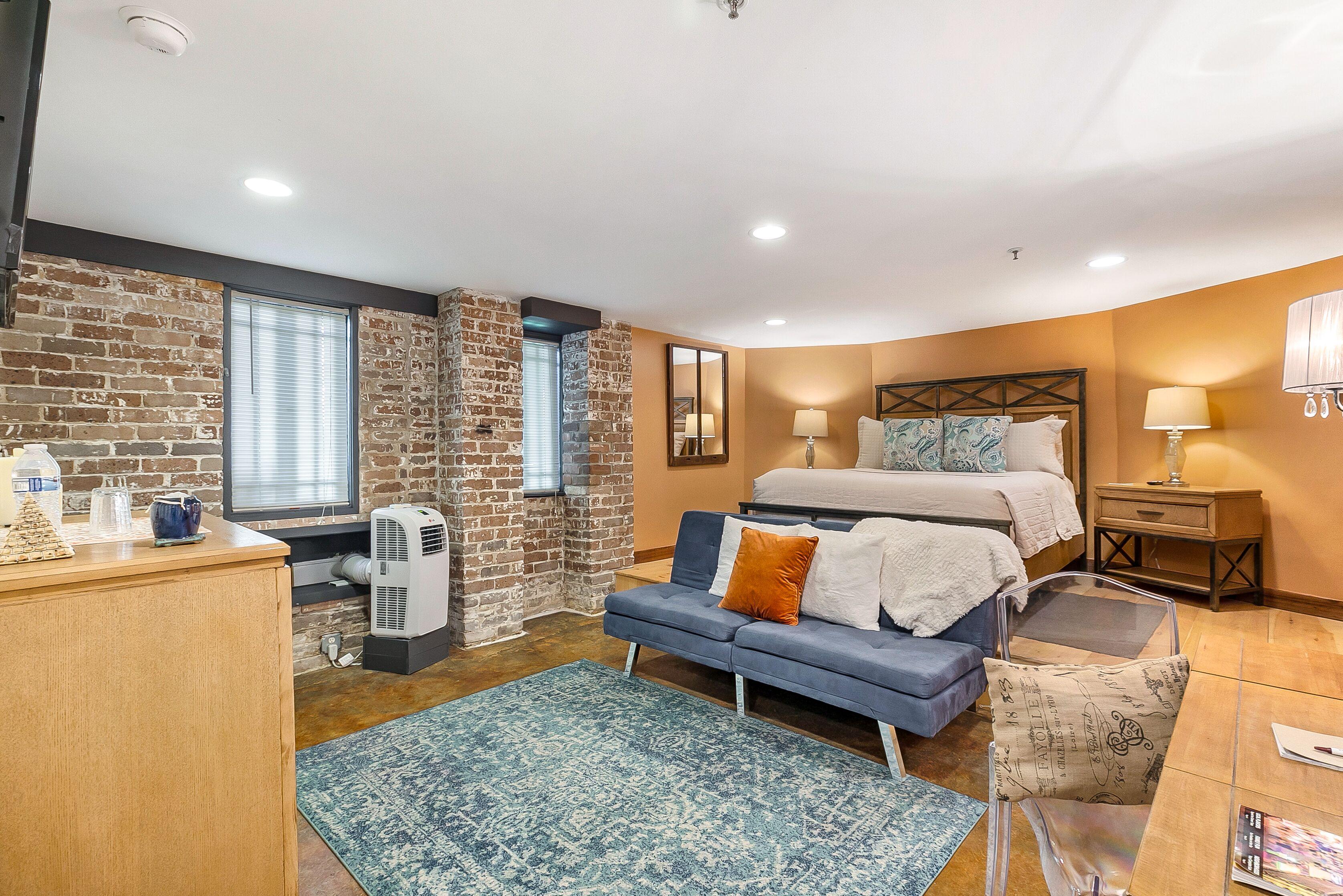 Canal Street Bed & Breakfast