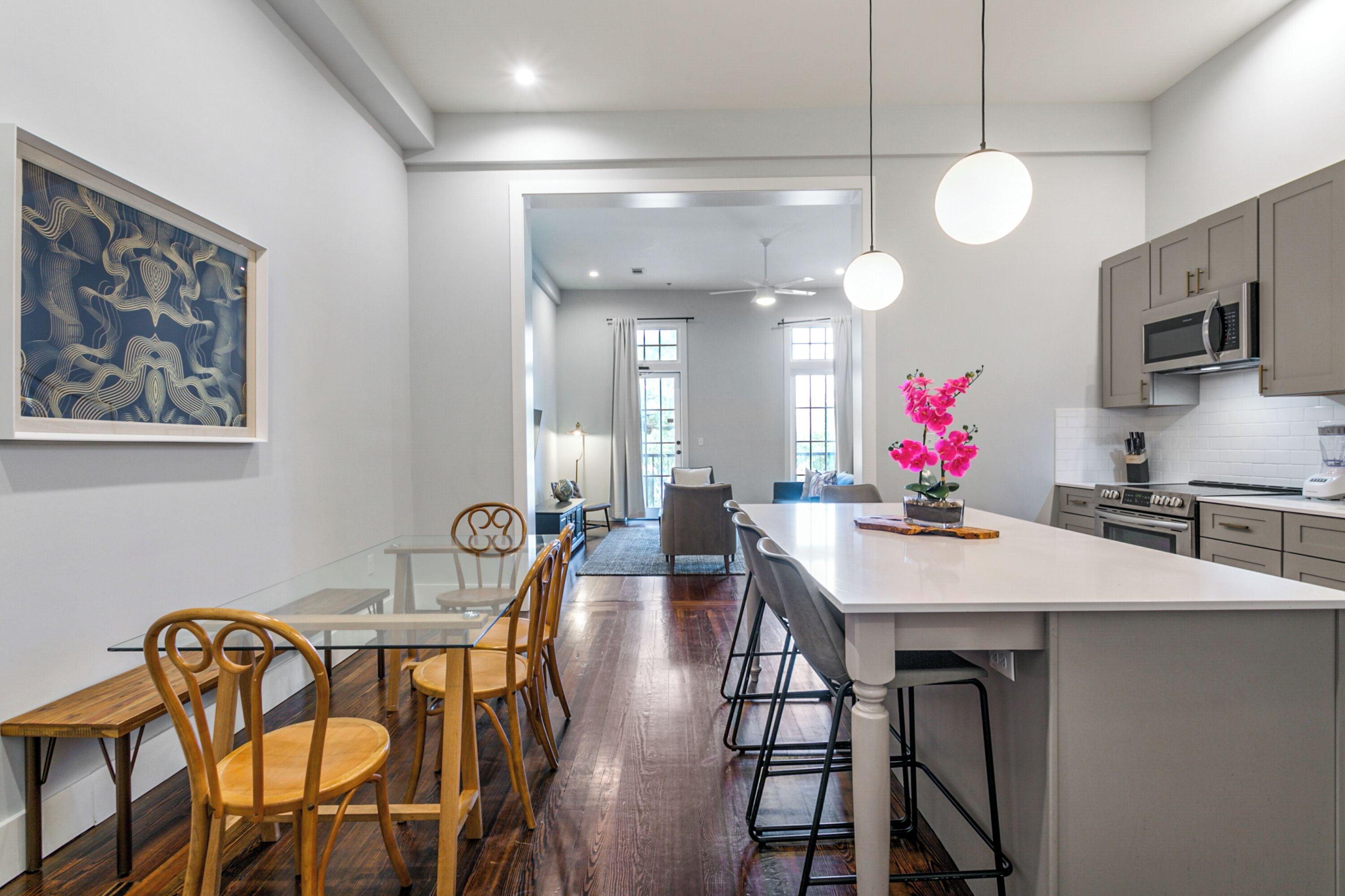 The Irish House Hotel *