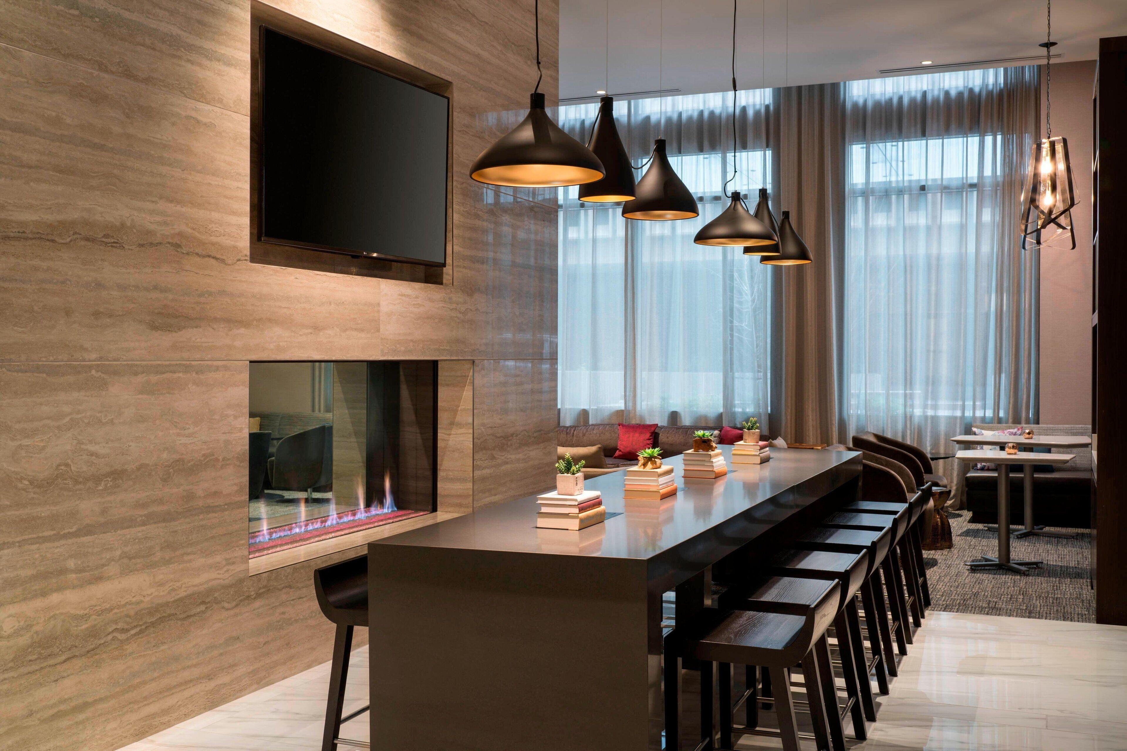 By Marriott French Quarter Area/cen B New Orleans