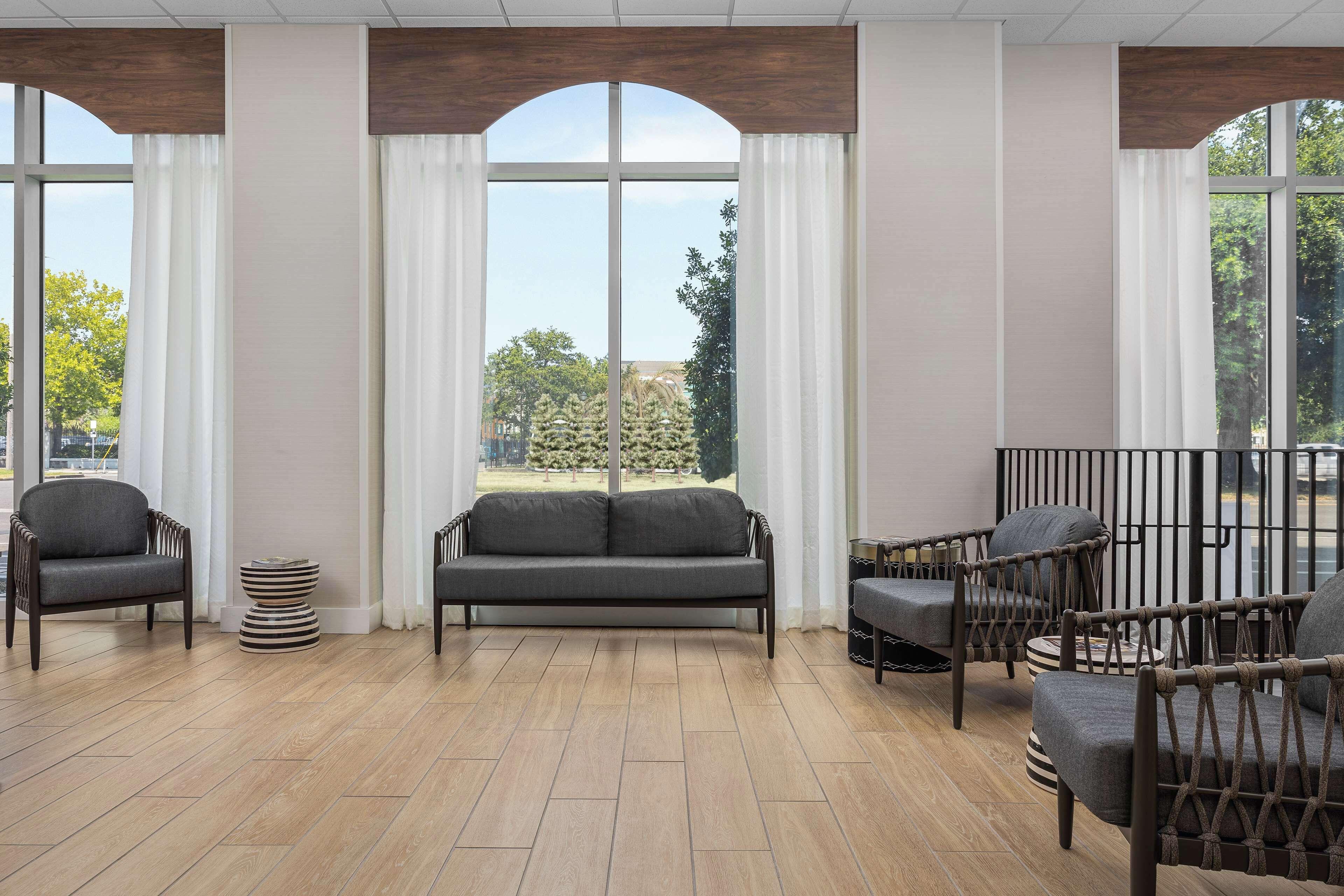 Hotel Hampton French Quarter Market Area 3*