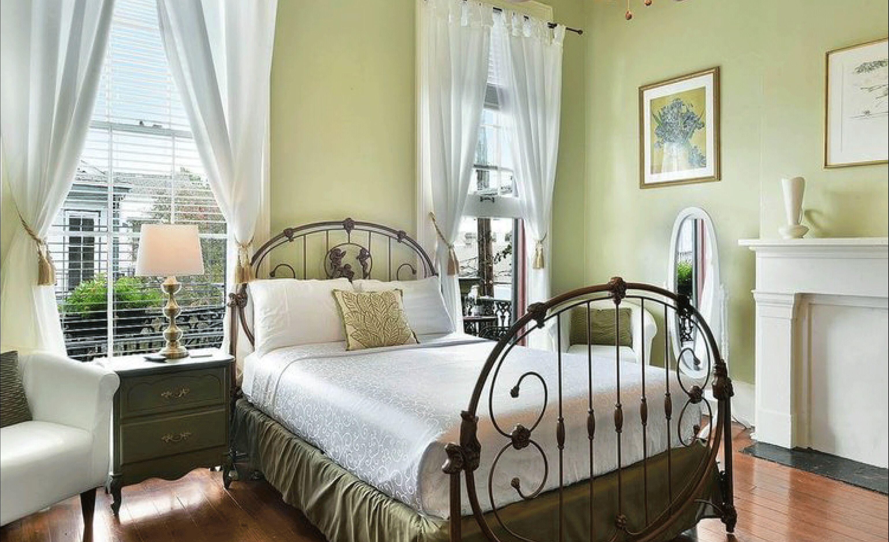 The Mansion On Royal 3*