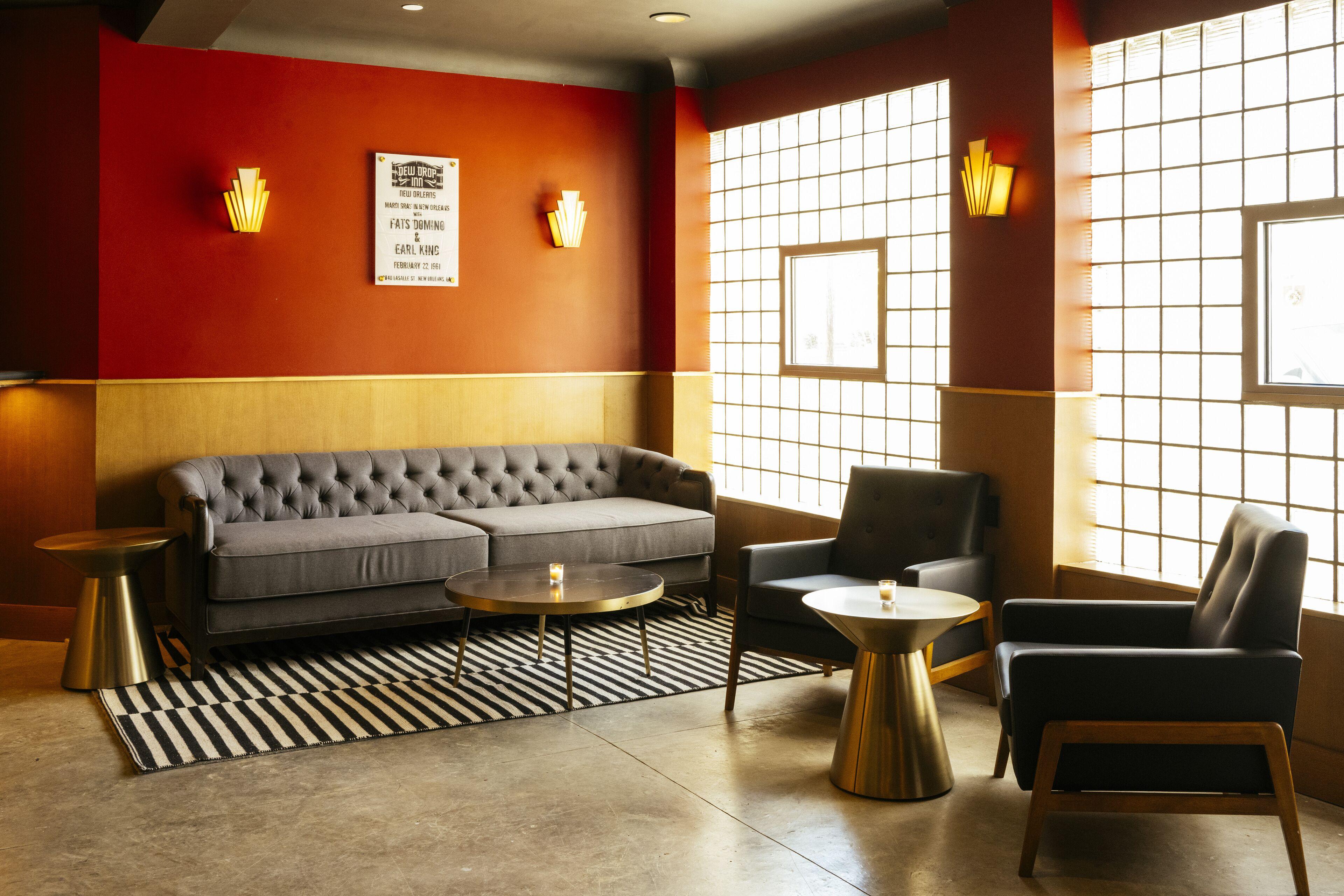 Dew Drop & Lounge 4*