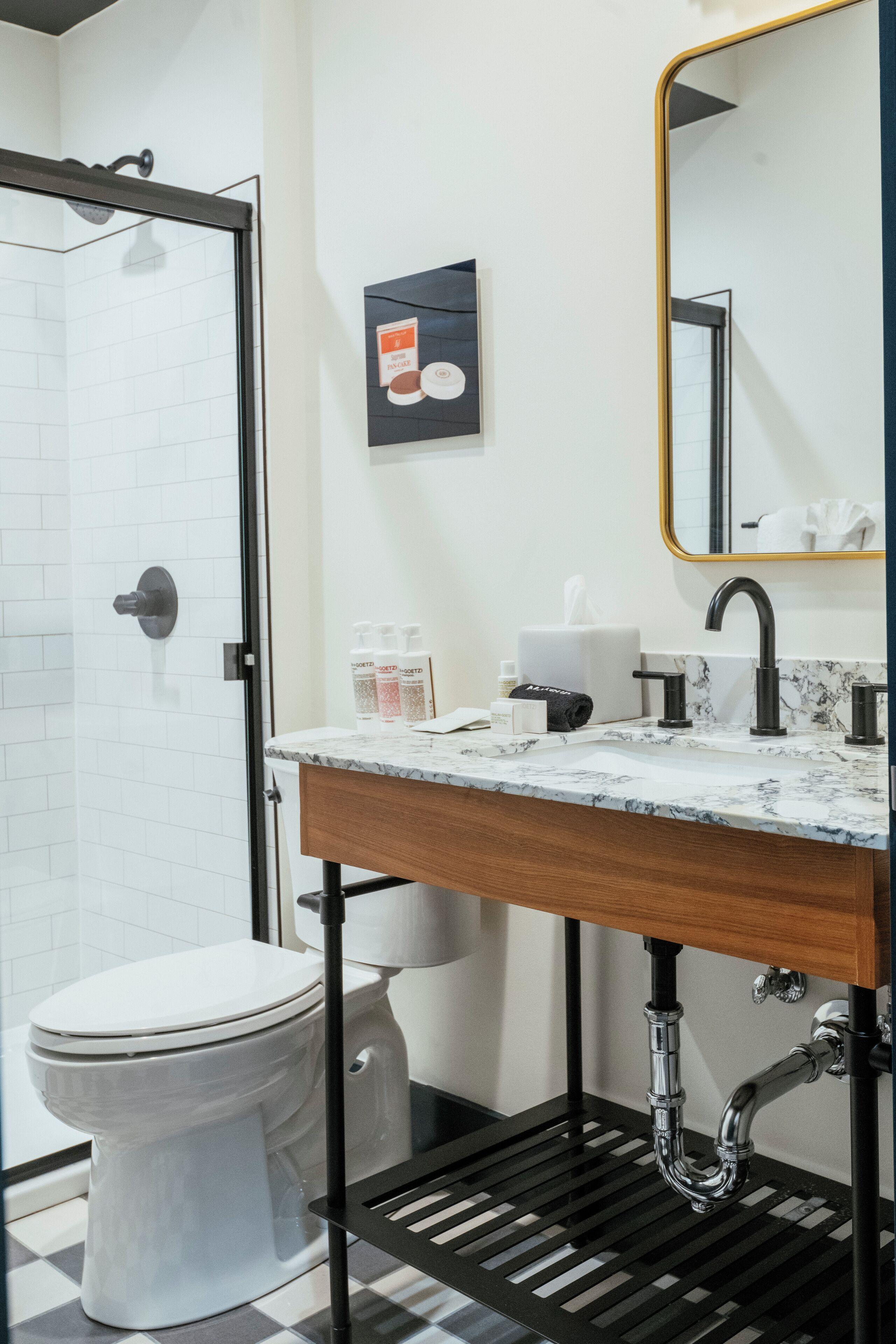 Dew Drop & Lounge 4*