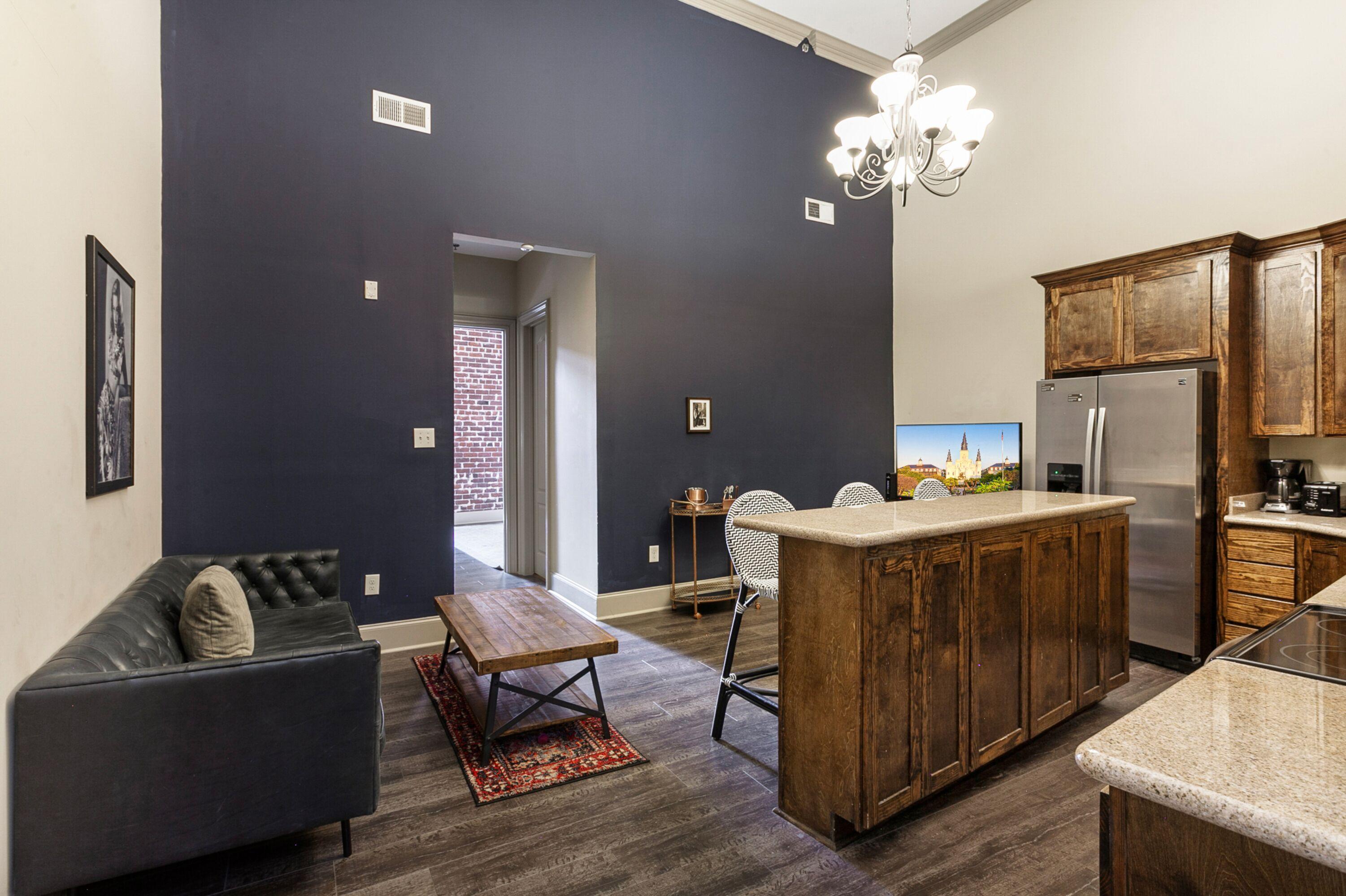 Chuck's Place Aparthotel *