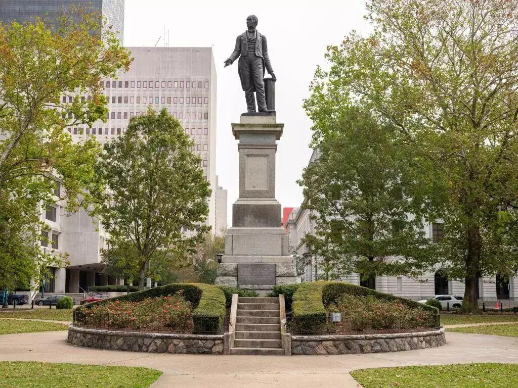 Plaza Downtown Hotel