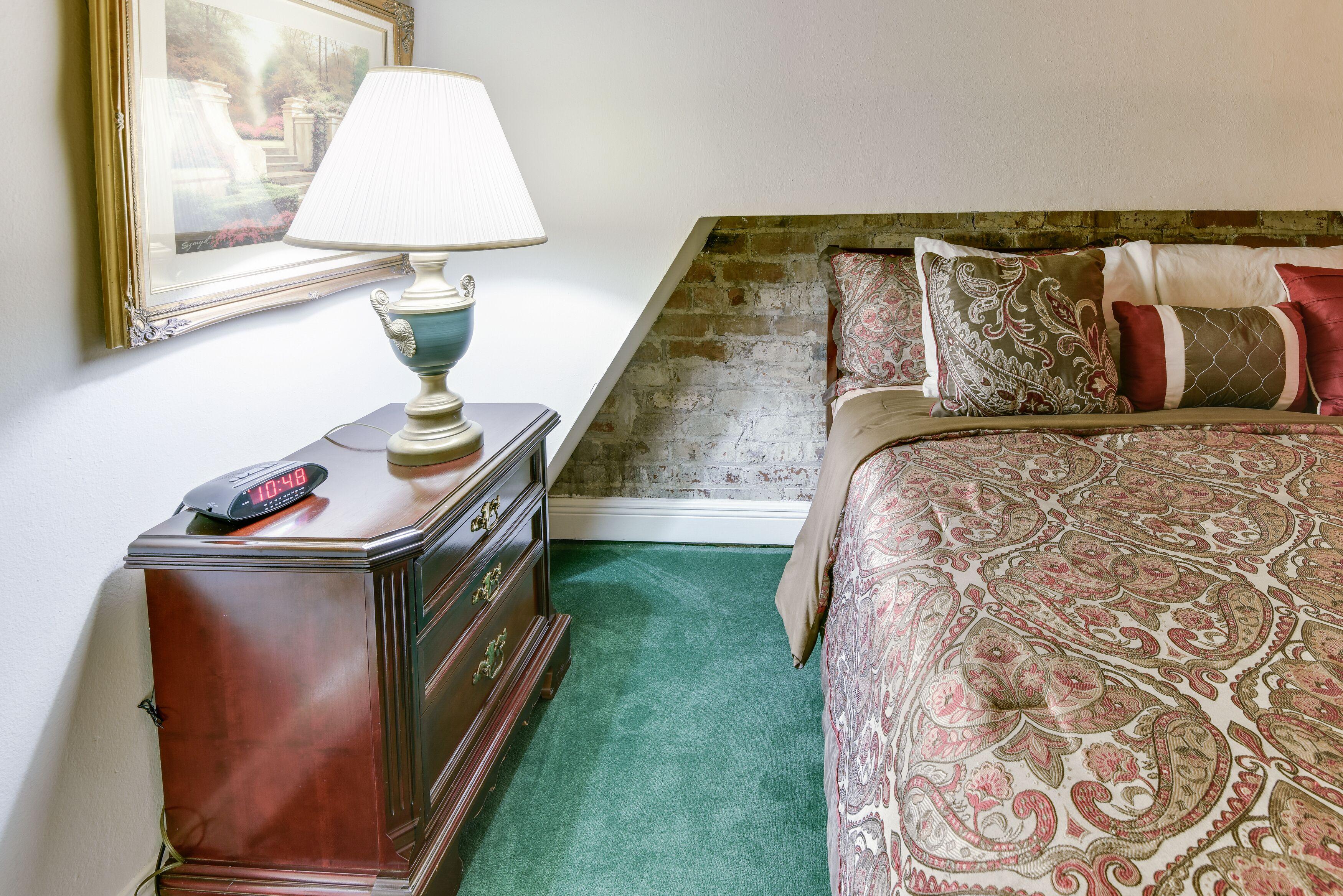 Plaza Downtown Hotel 3*