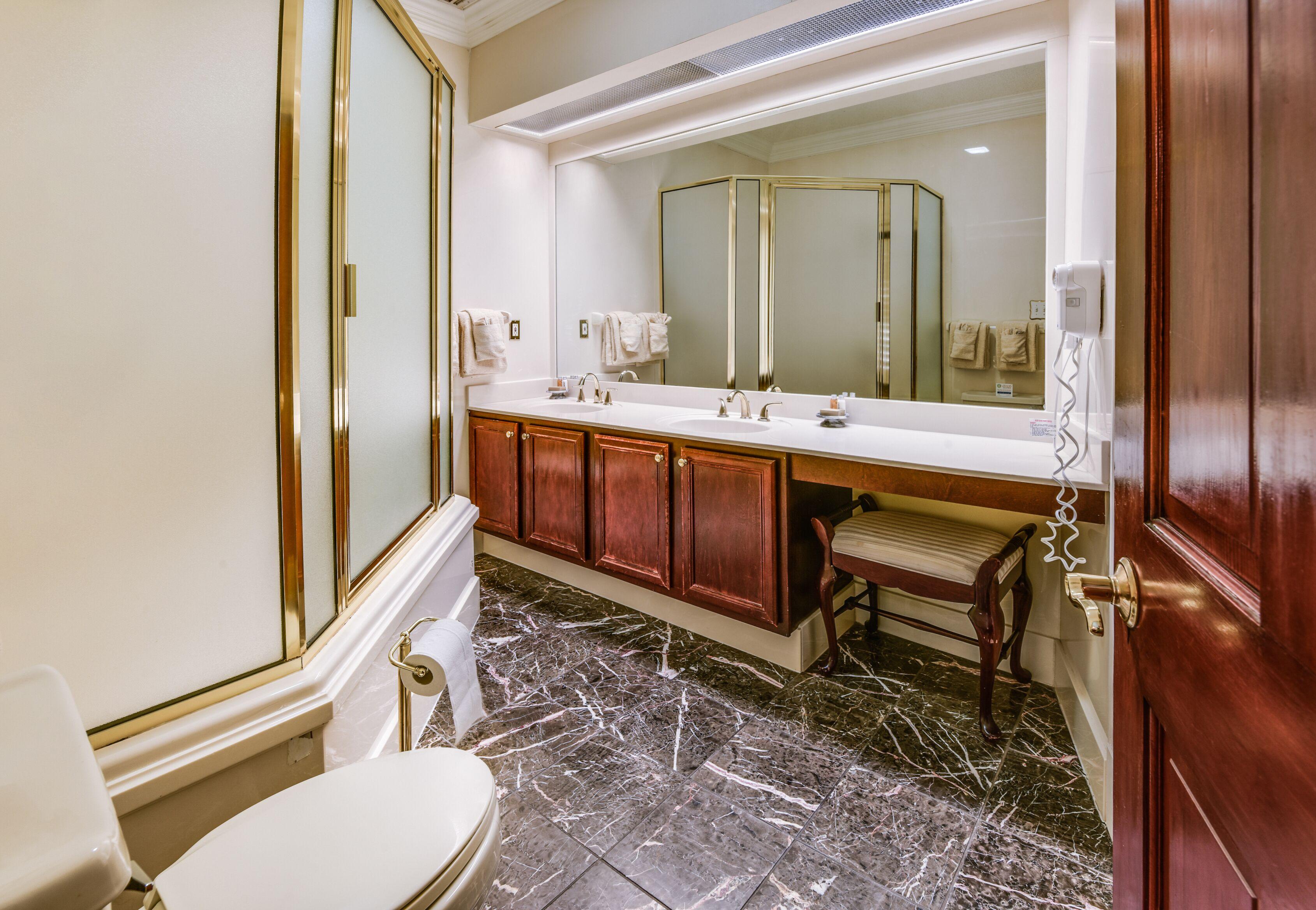 Hotel Plaza Downtown