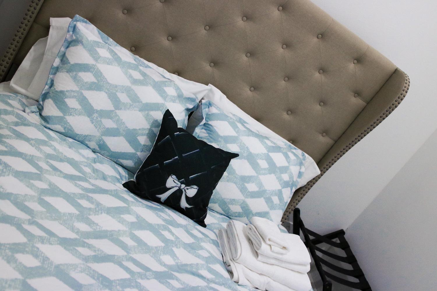 Hotel 9br-sleeps 19. Amazing Deal!! 4*