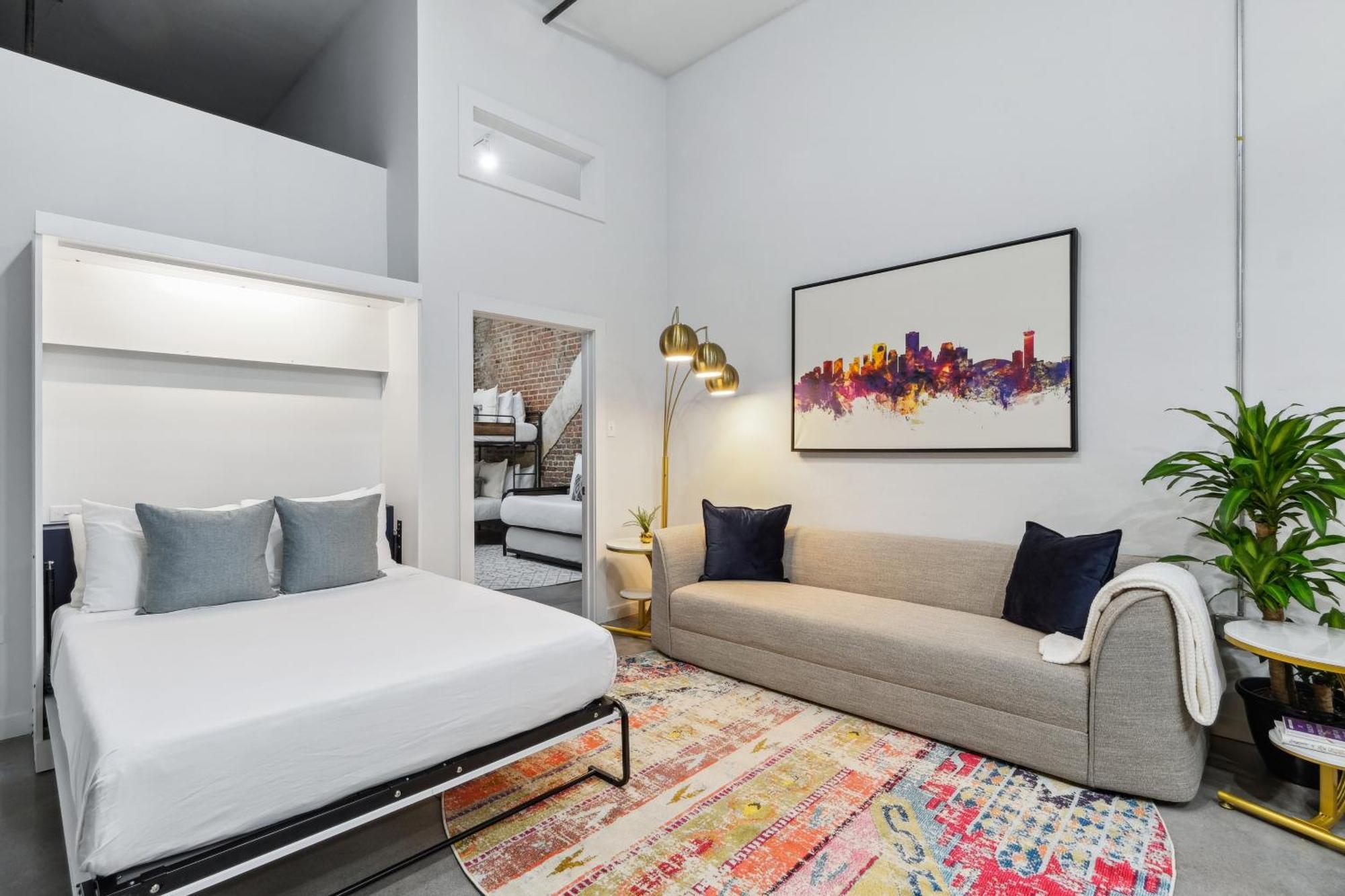 Exquisite Flat In Arts District * New Orleans