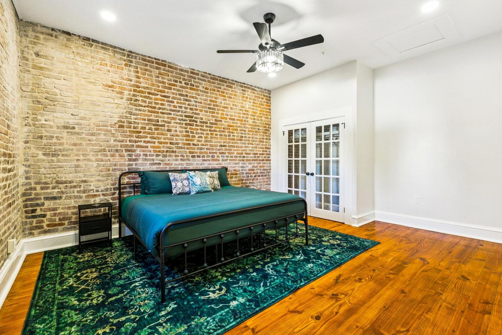Stylish & Spacious In * New Orleans