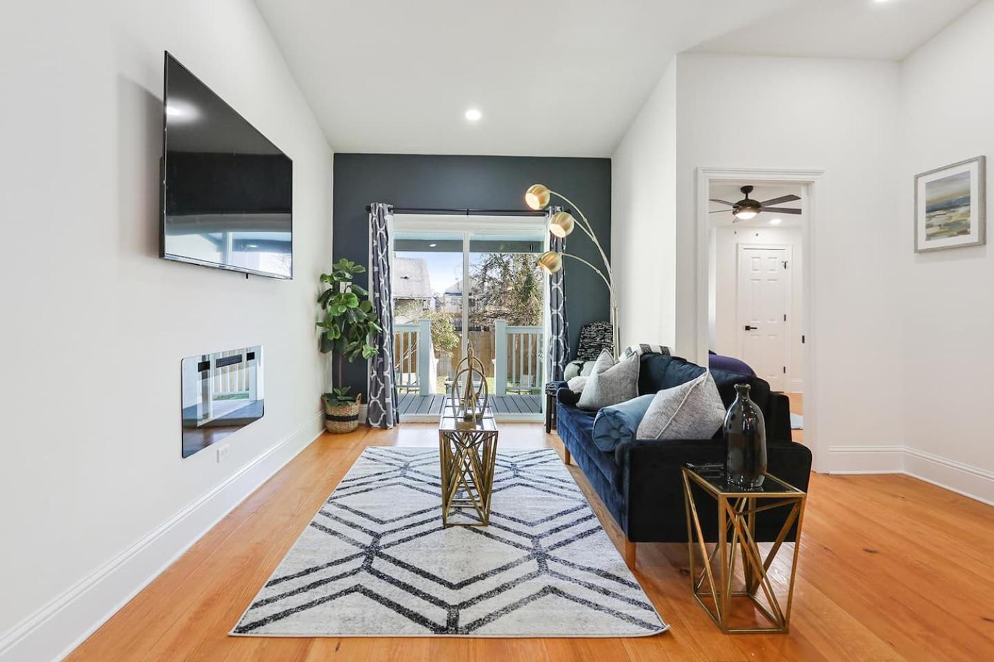 Holiday home Modern Mid-city 3br W Parking Near Dome New Orleans