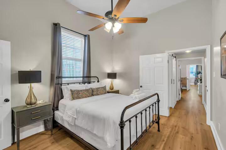 Mid-city Shotgun Streetcar Jazz Fest * New Orleans