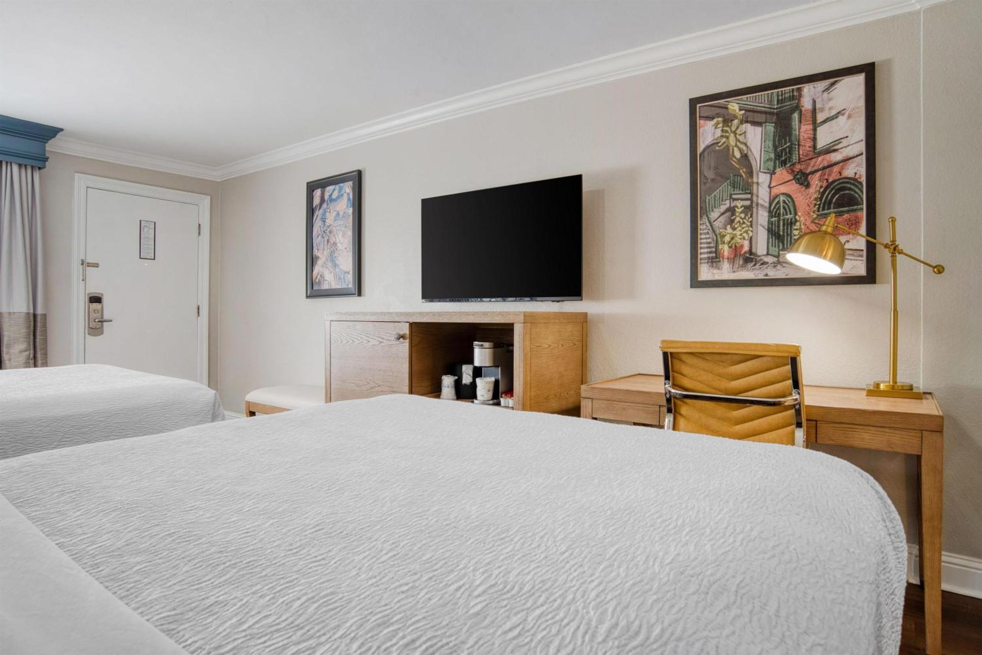 Western French Quarter Courtyard 4*