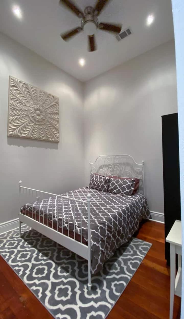 Royal Homestay New Orleans