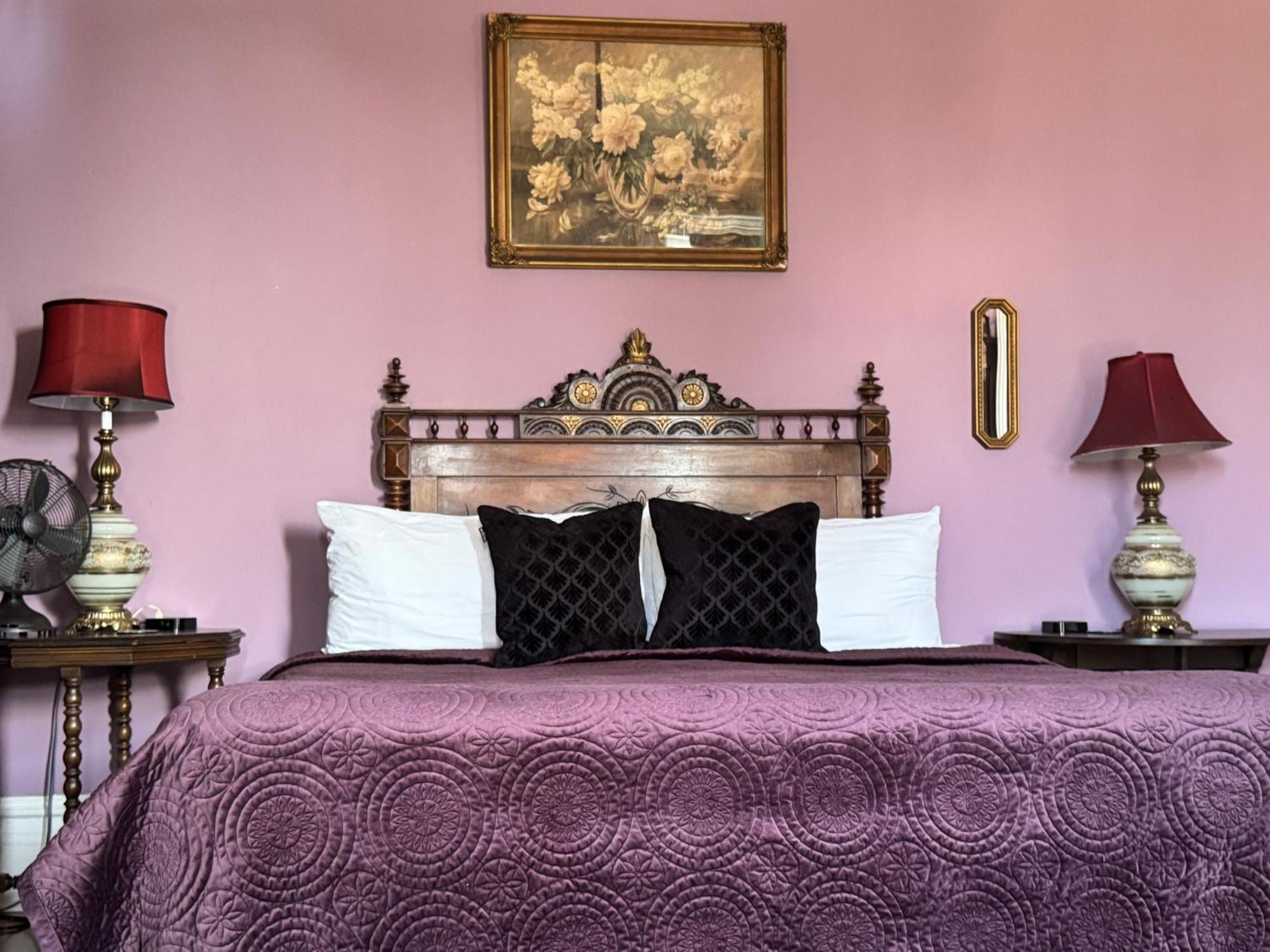 Historic- Salt Pool-Balconies-Near French Quarter Holiday home New Orleans