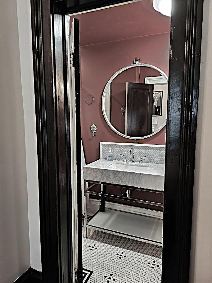 Walker Mansion On St Charles Ave - Unit 2 Guest house New Orleans