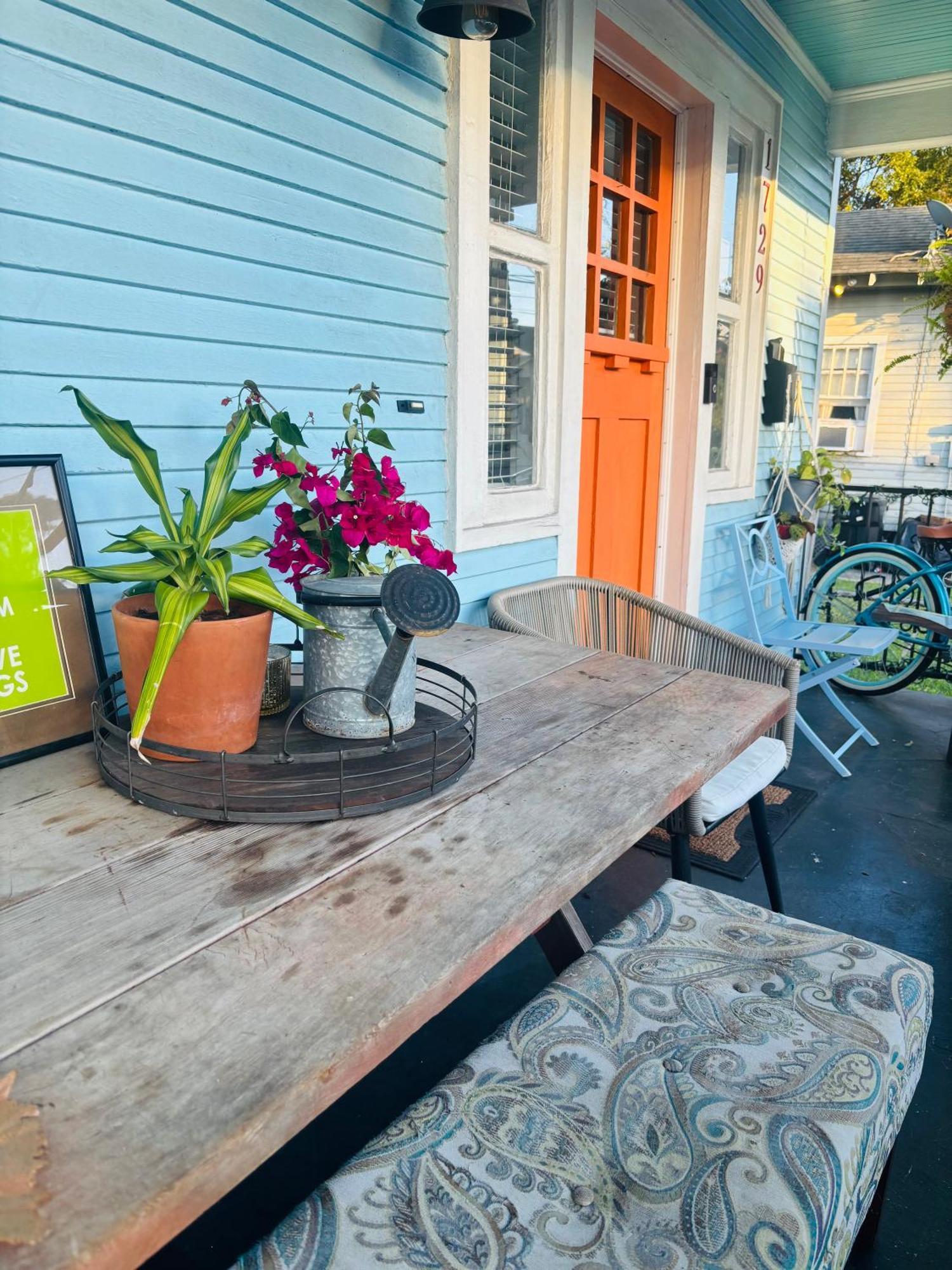 Charming Creole Near French Quarter