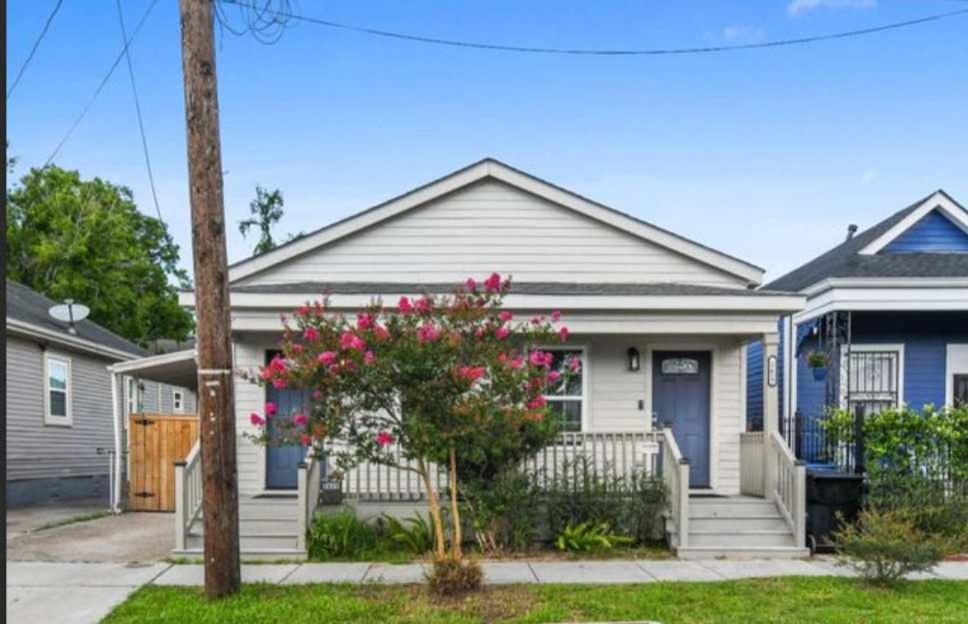 Holiday home Jazzfest Spotless 3br W Driveway