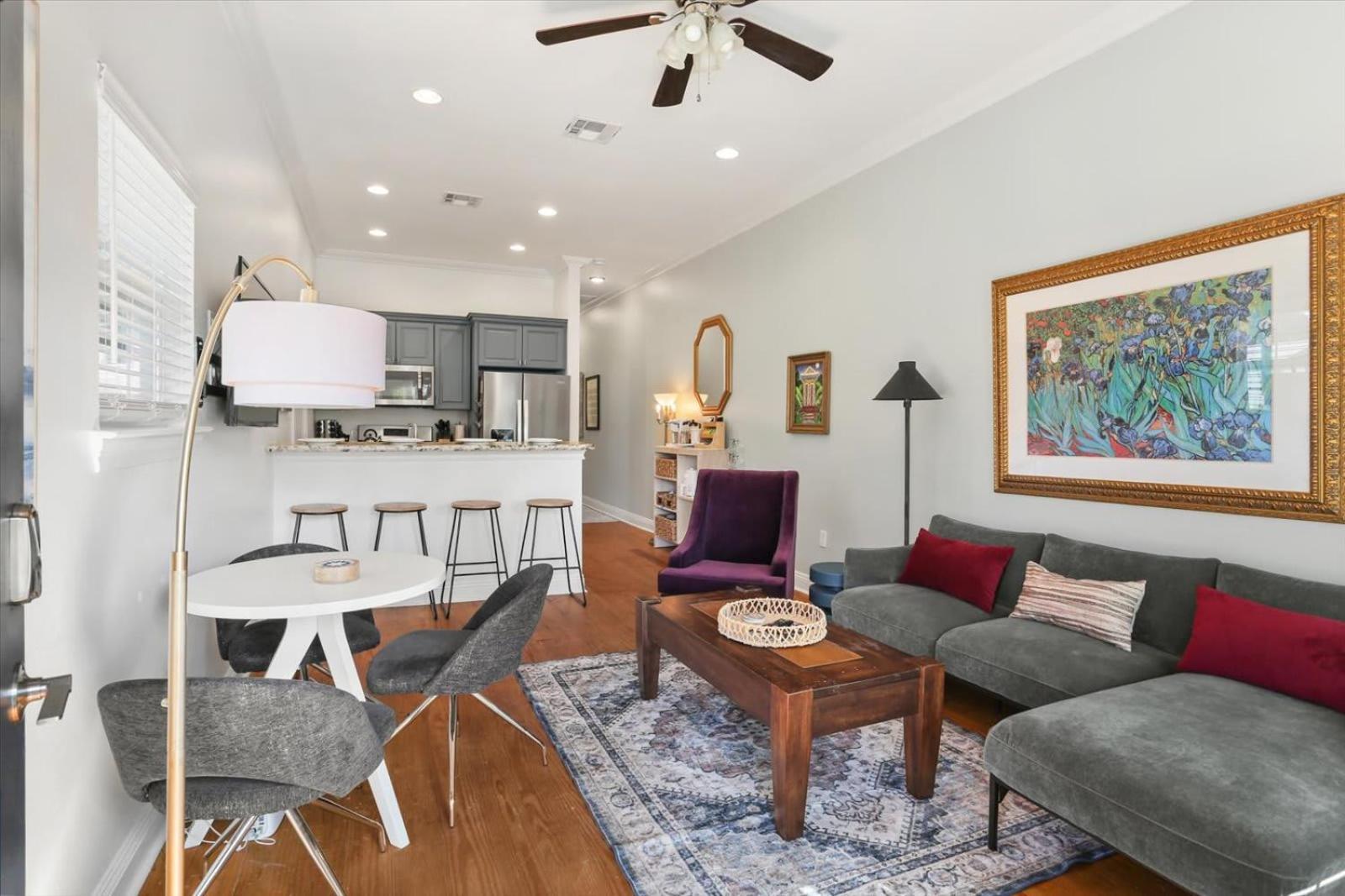 Jazzfest Spotless 3br W Driveway *