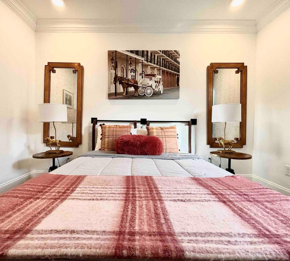 Paris Manor Family Friendly Holiday home New Orleans