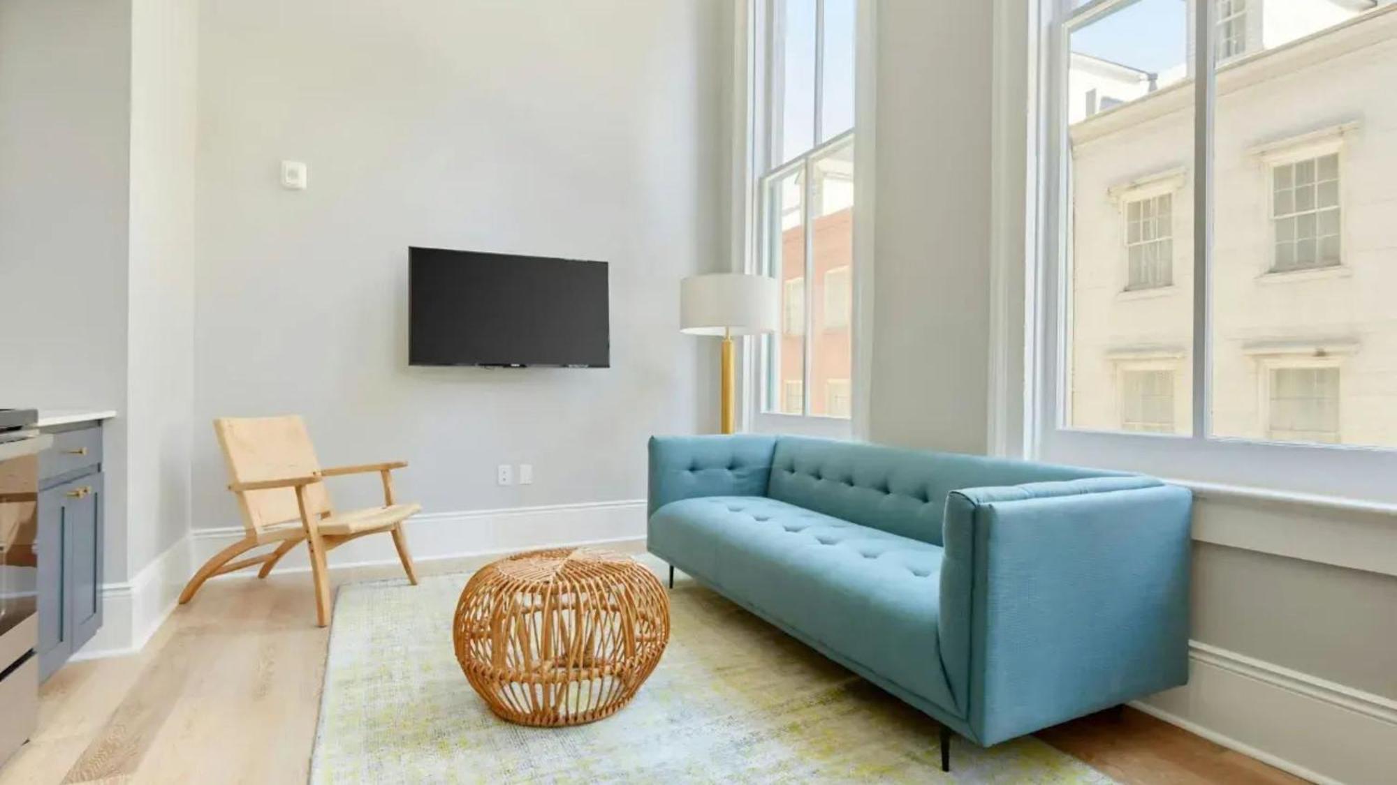 Hotel 2 Units Steps To The French Quarter Bourbon St The Harlequin By Avantstay *