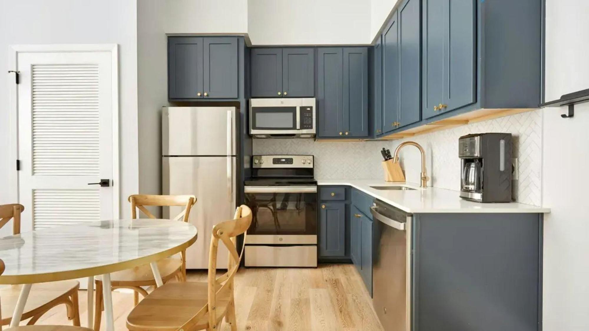 The Harlequin: 2 Units By Avantstay Hotel