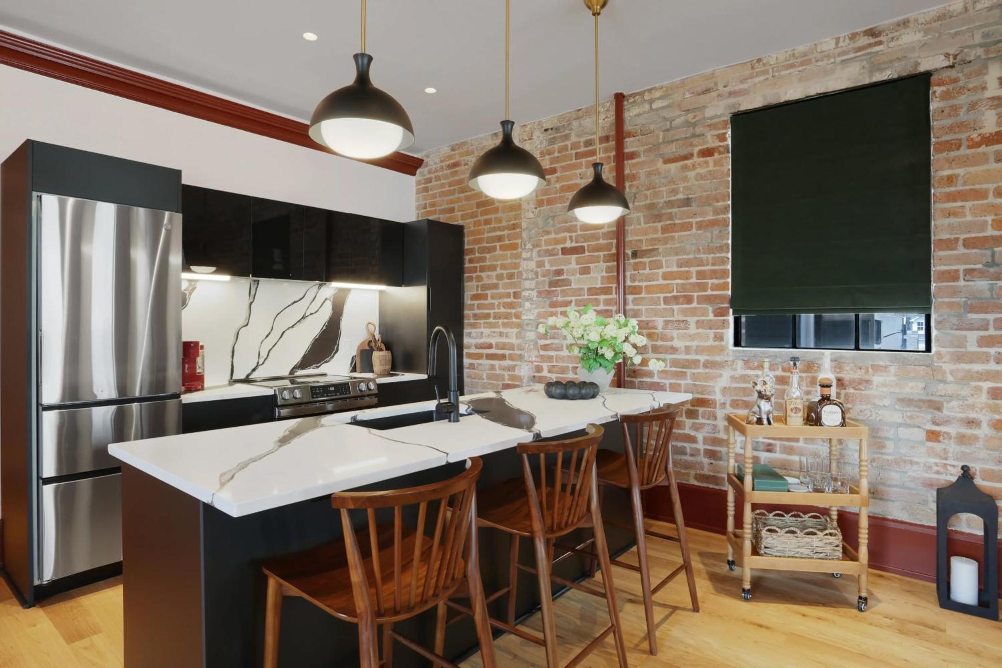 Apartment The Gisele - Charming 4br 4ba For 8 - Pool & Streetcar Stop *