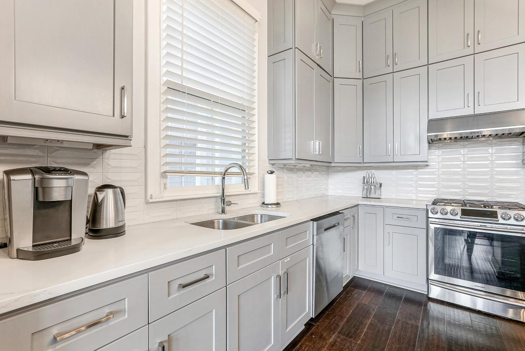 Sunny Walking Distance To Quarter And Dome Apartment New Orleans