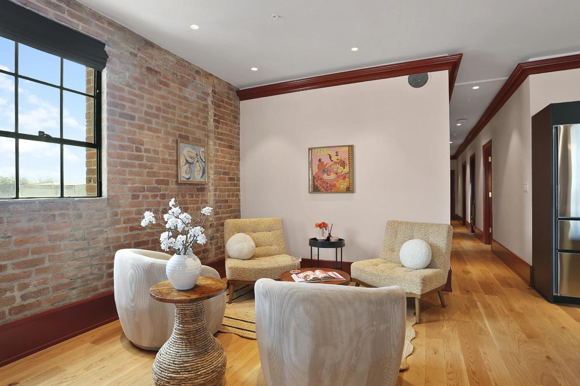 The Gisele - Charming 4br 4ba For 8 - Pool & Streetcar Stop Apartment New Orleans