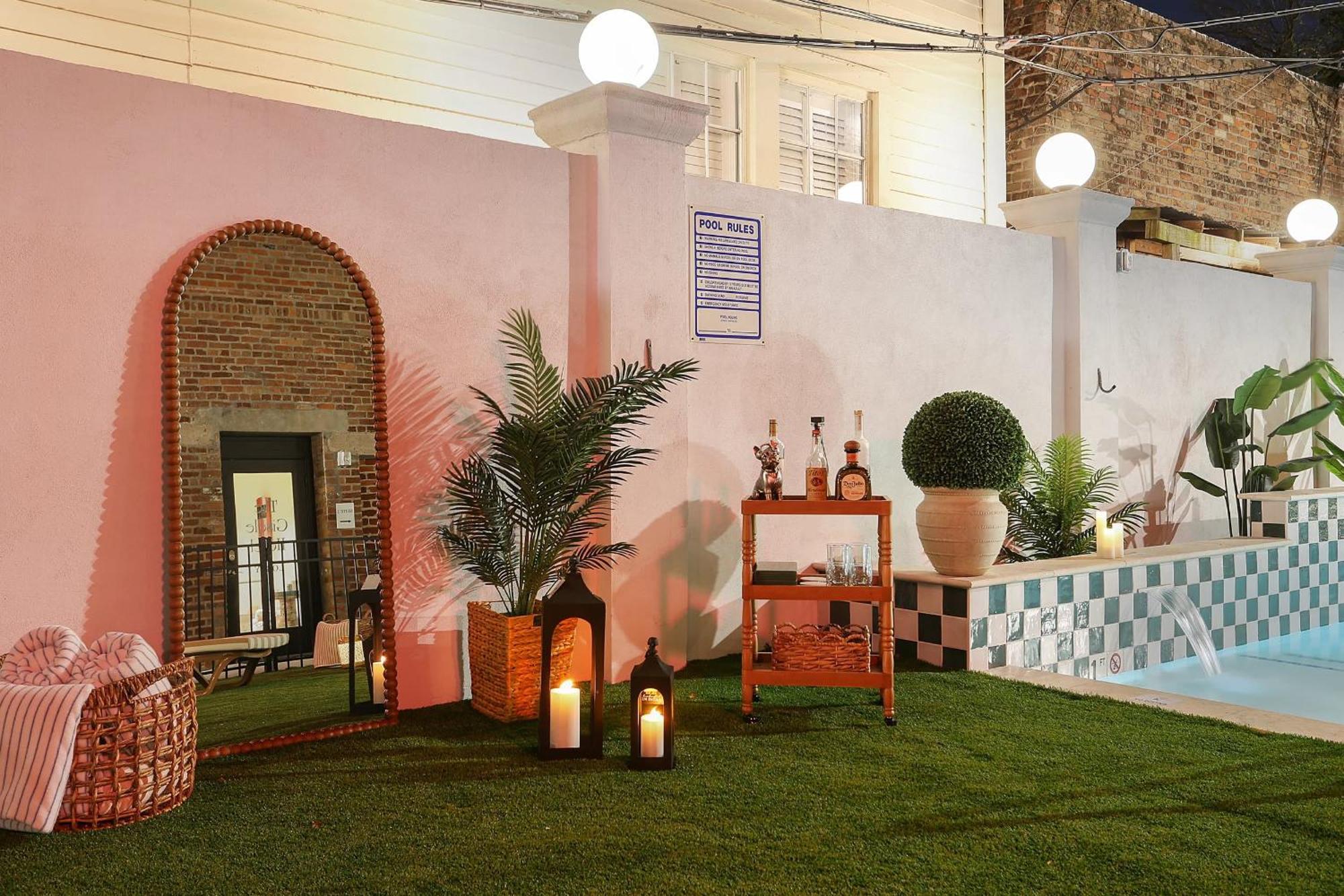 The Gisele - Beautiful 4br 4ba For 8 - Pool & Streetcar Stop New Orleans