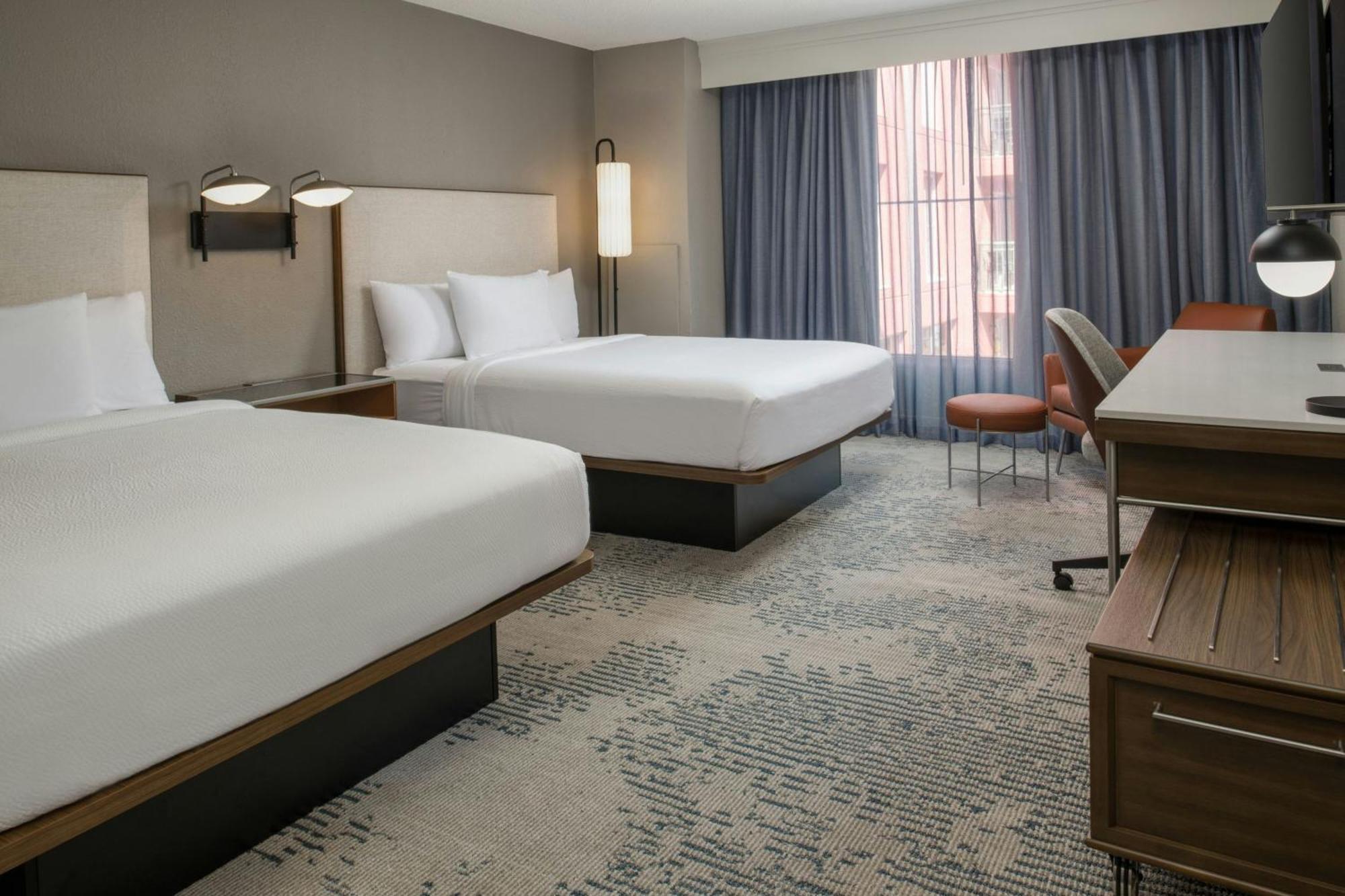 Courtyard By Marriott Warehouse Arts District