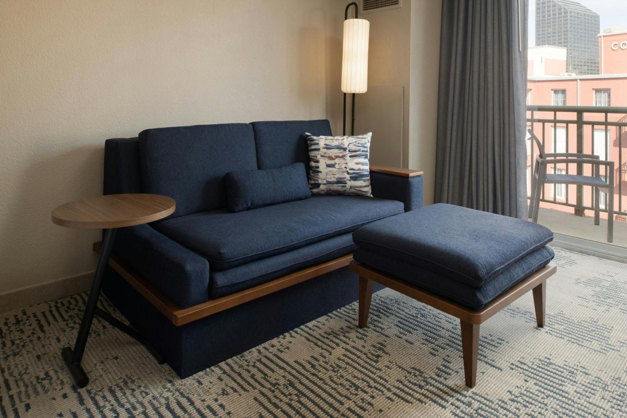 Hotel Courtyard By Marriott Warehouse Arts District 3*