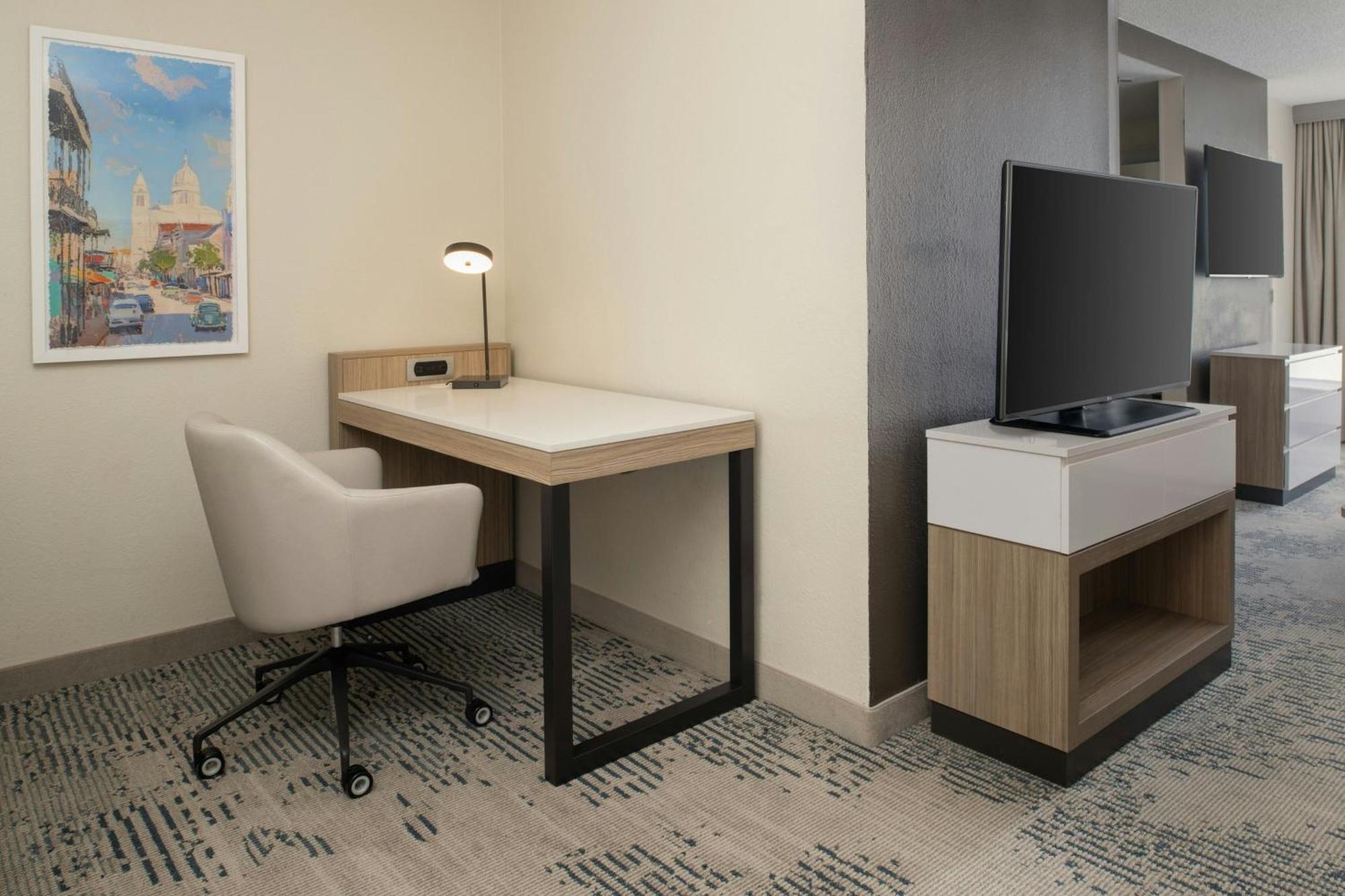 Springhill By Marriott Warehouse Arts District 3* New Orleans