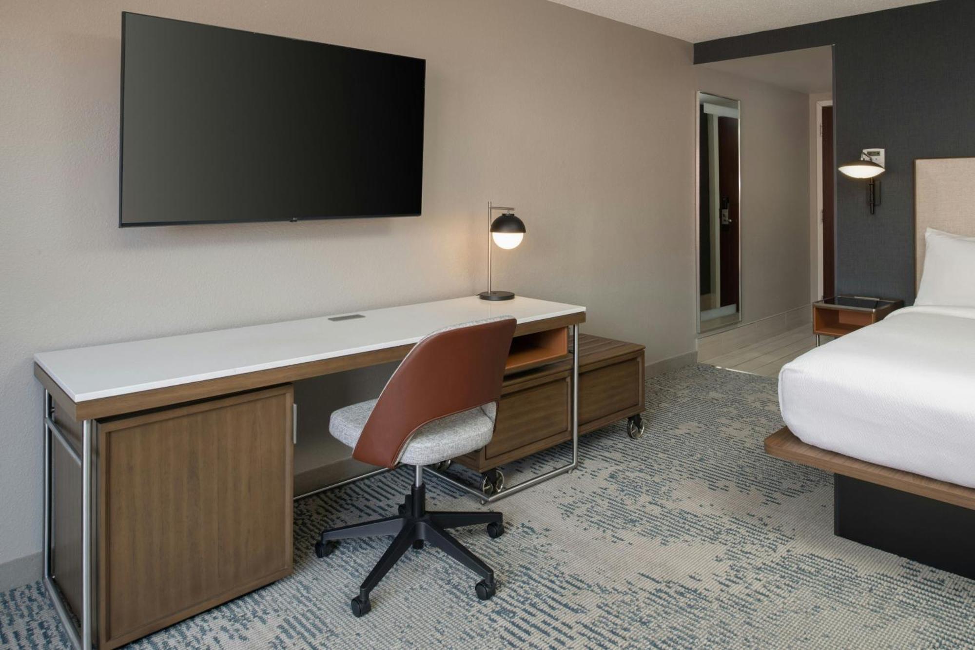 Courtyard By Marriott Warehouse Arts District 3* New Orleans