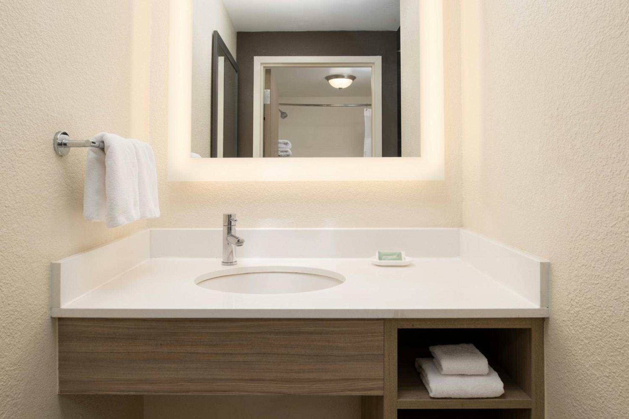 Hotel Springhill By Marriott Warehouse Arts District New Orleans