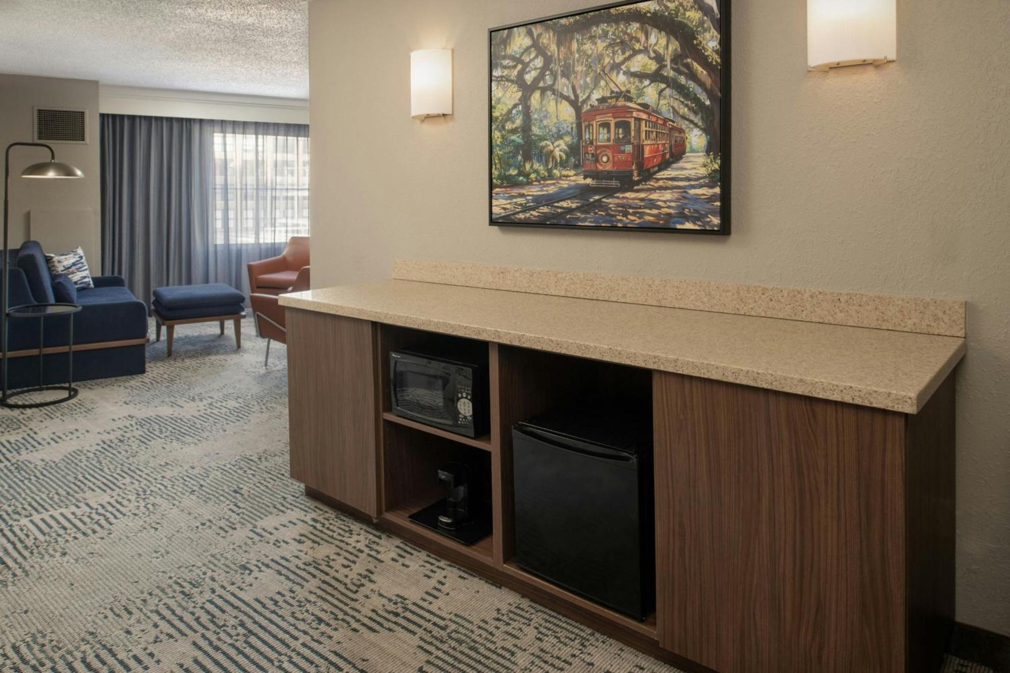 Courtyard By Marriott Warehouse Arts District New Orleans