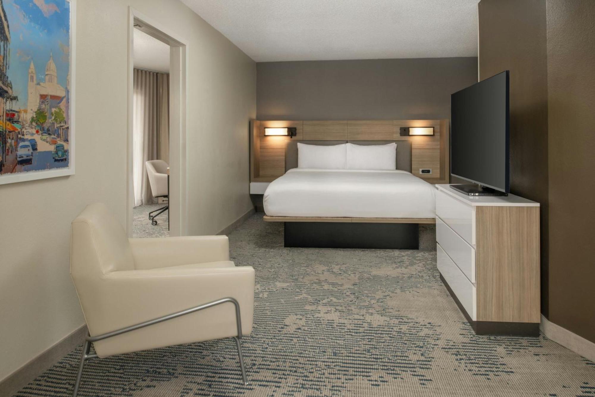 Springhill By Marriott Warehouse Arts District Hotel 3*