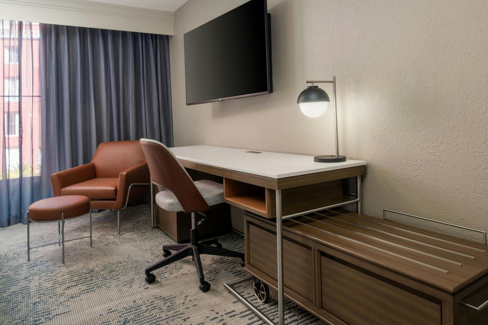 Hotel Courtyard By Marriott Warehouse Arts District