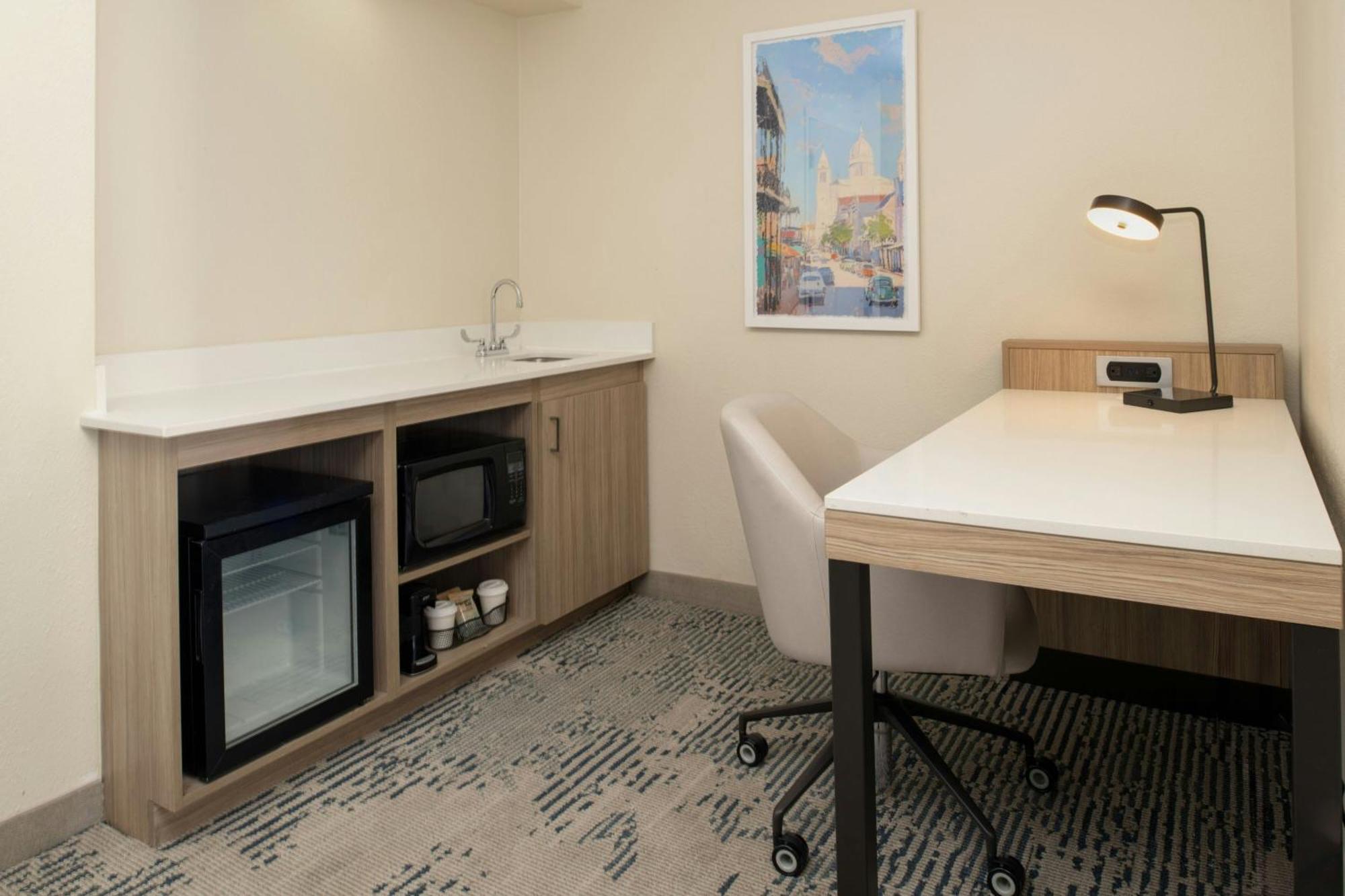 Springhill By Marriott Warehouse Arts District Hotel New Orleans