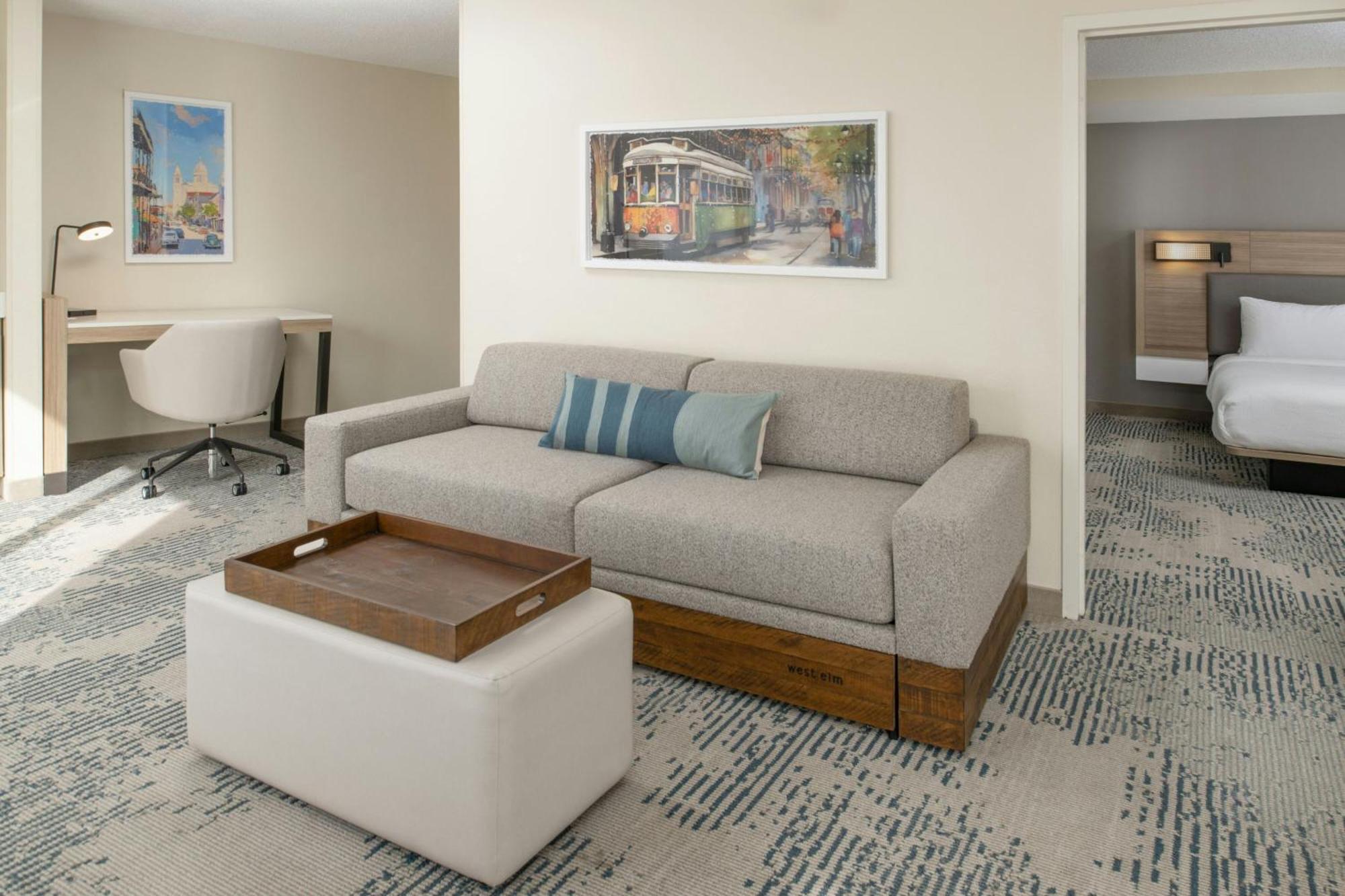 Springhill By Marriott Warehouse Arts District Hotel