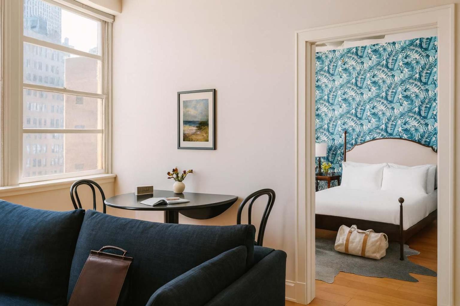 Roami At Duncan Plaza *