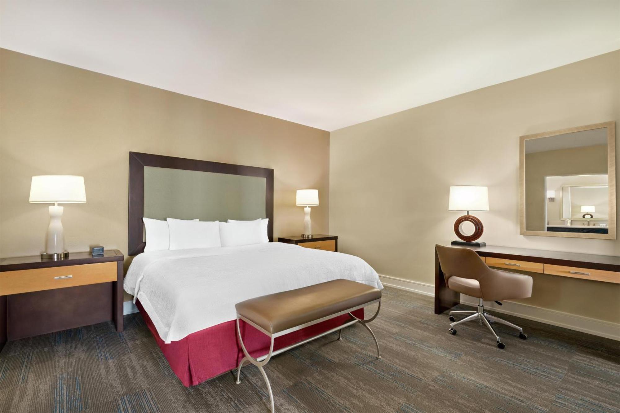 Hampton & Downtown French Quarter Area Hotel 3*
