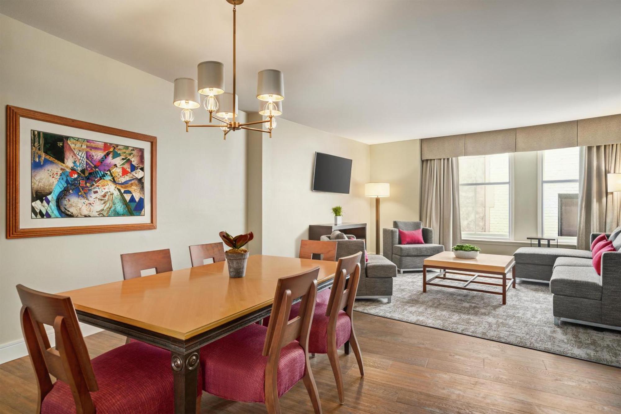 Hotel Hampton & Downtown French Quarter Area