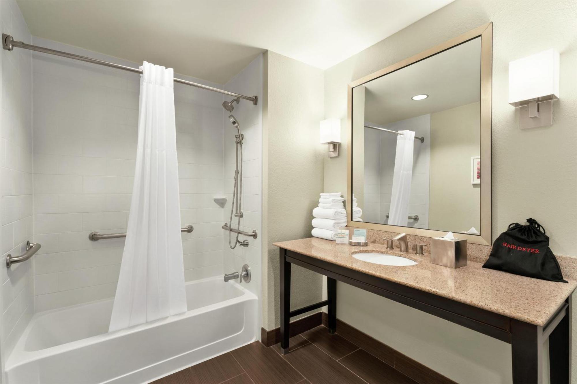 Hampton & Downtown French Quarter Area 3*